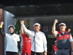 Ikut Senam Hari Krida, Plt. Menpora Muhadjir Effendy Dukung Kemenpora Jadi Pelopor Memasyarakatkan Olahraga
