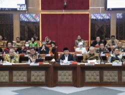 Raker Bersama Komisi X DPR RI, Plt Menpora Bahas Persiapan Piala Dunia U-20 Hingga SEA Games 2023 Kamboja