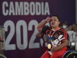 Raih Emas dan Pecahkan Rekor di Asean Para Games 2023 Kamboja, Lifter Shebrioni Persembahkan Medali Juara Untuk Mendiang Anaknya