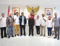 Menpora Dito Sambut Baik Fun Football Dalam Rangka HUT ke-24 Rakyat Merdeka Grup